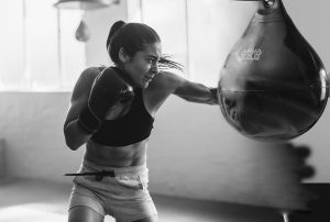 women boxing